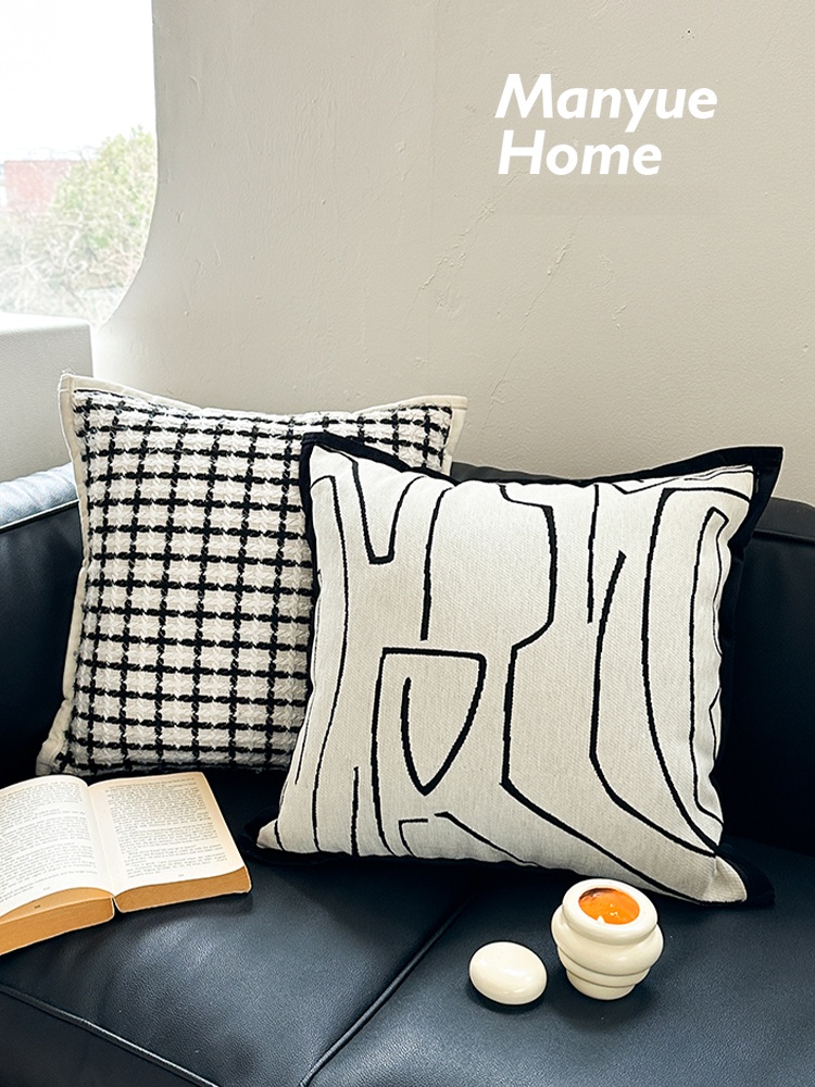 Home Fragrance In French - Housse de coussin à carreaux noir